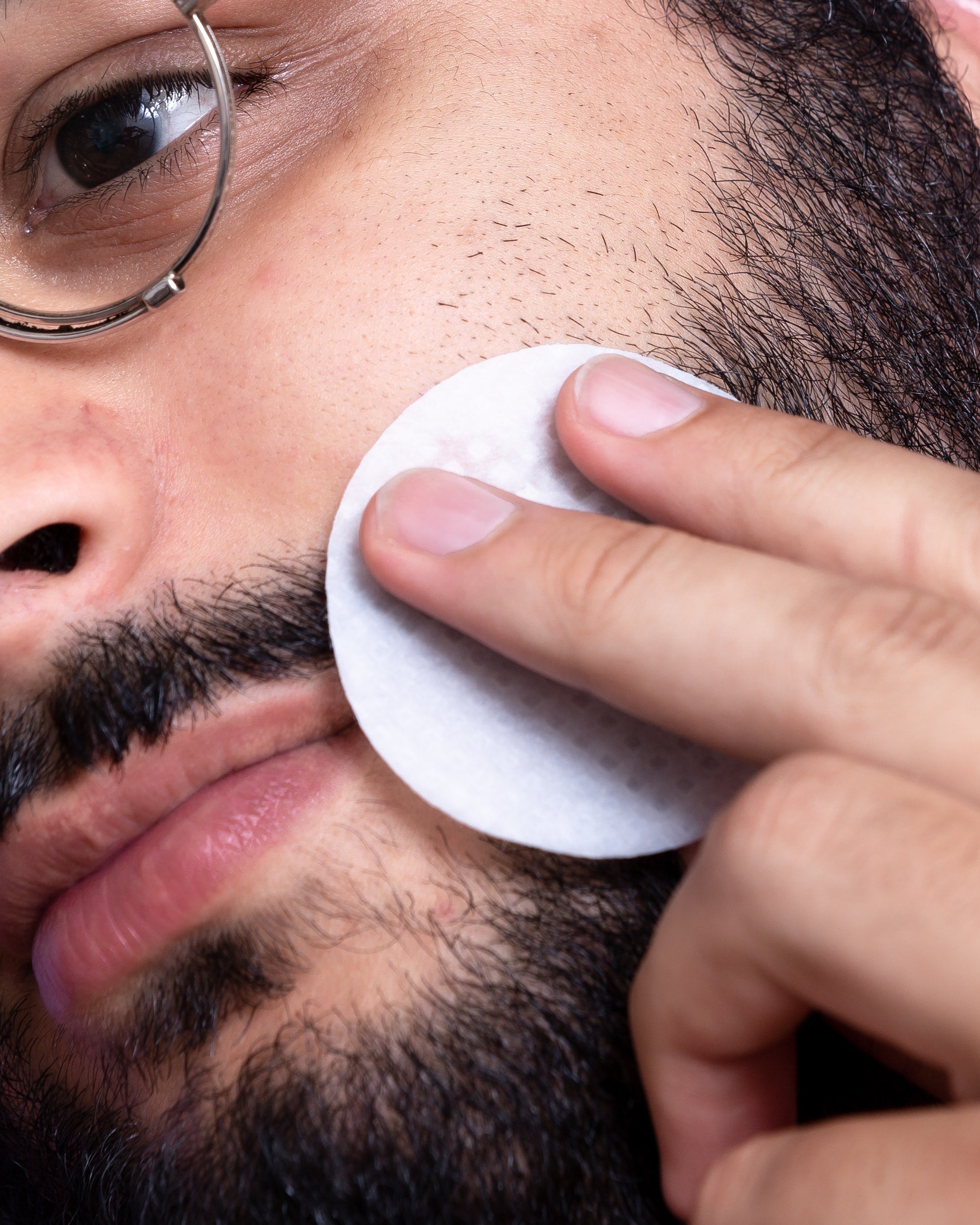 A Beginner’s Guide on How to Fix Dry and Itchy Beards